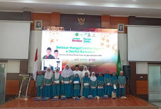 Perdana Bayar Zakat Fitrah Lewat Bimas Islam