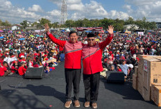 Jalan Santai Kamarudin-Khairil Pecahkan Rekor, 30.000 Warga Tumpah Ruah di Manggar!