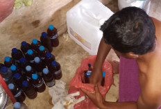 Simpan Puluhan Botol Miras, Pria Paruh Baya Diamankan 