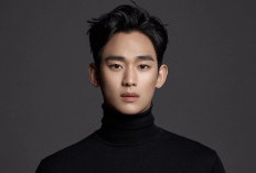 Aktor Kim Soo Hyun Kembali ke Industri dengan Syuting Iklan Produk Fesyen