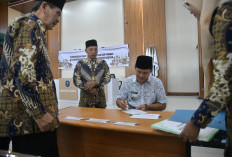 Bupati Fery Insani Ajak Pejabat Pemkab Bayar Zakat Mal