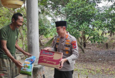 Kapolresta Bagikan Paket Sembako Door to Door