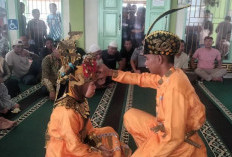 Narapidana Menikah di Masjid Lapas: Kenakan Baju Pengantin dan Dihadiri Keluarga 