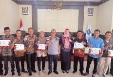 Bupati Riza Herdavid Buka Pembinaan Paralegal Posbankum