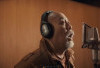 Indro Curahkan Kerinduan Lewat Lagu
