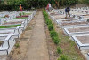 130 Makam Amblas Akibat Hujan Deras