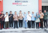 Staf Khusus Kemenkop RI Tinjau Pembangunan Gerai Koperasi Merah Putih Jelitik